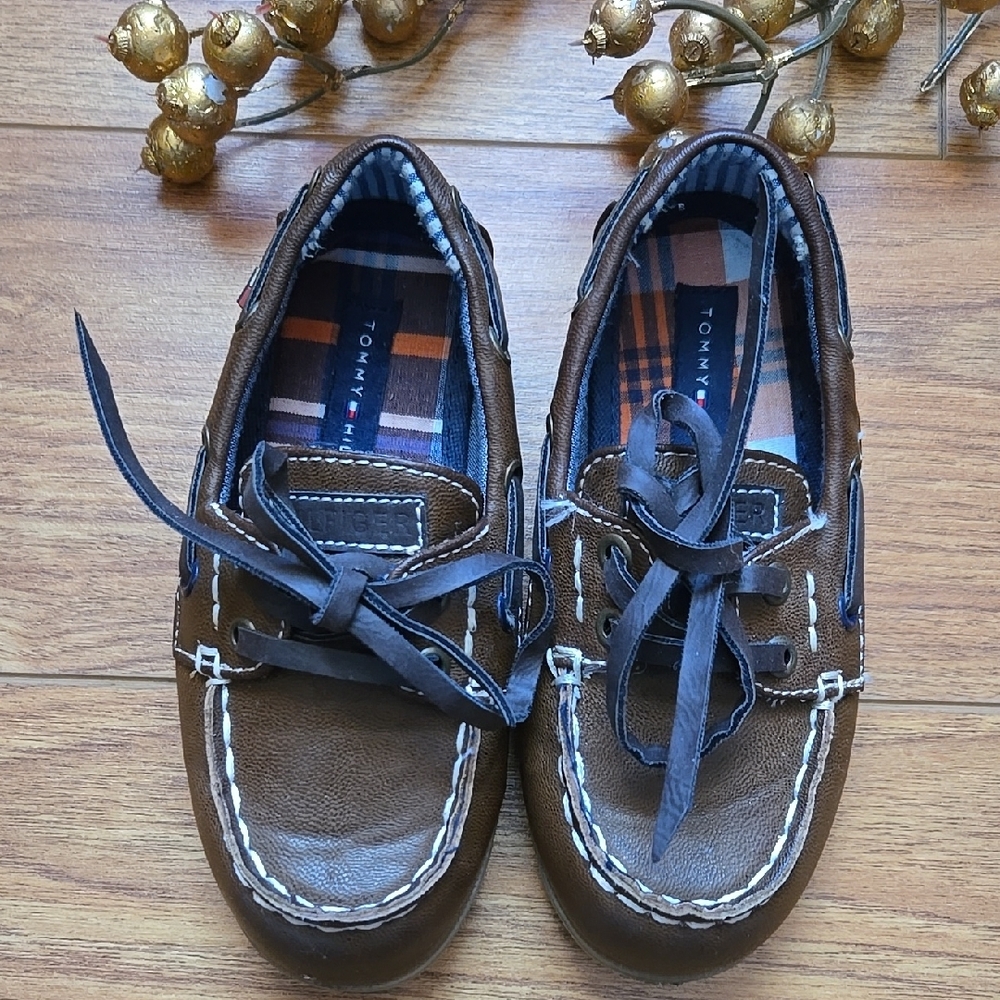 Tommy Hilfiger | Lil Tyson Brown Toddler Lace Up Loafers Shoes - Picture 3 of 8